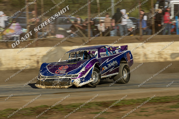 Super Sedan 10 T10 - 06 - Hobart - 9th Dec 2023-3