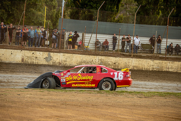 Super Sedan 16 T16 - 06 - Hobart - 9th Dec 2023-14