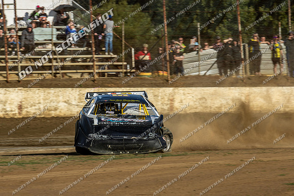 Super Sedan 26 T26 - 06 - Hobart - 9th Dec 2023-5