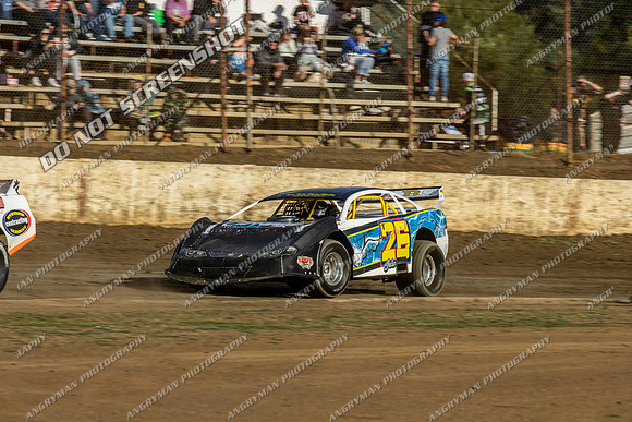 Super Sedan 26 T26 - 06 - Hobart - 9th Dec 2023-4