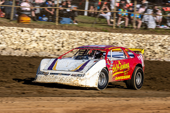 Super Sedan 16 T16 - 08 - Latrobe - 30th Dec 2023-4
