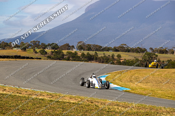 Formula Vee 12 - TCRC Rnd 1 - 26-29 Jan 2024-5