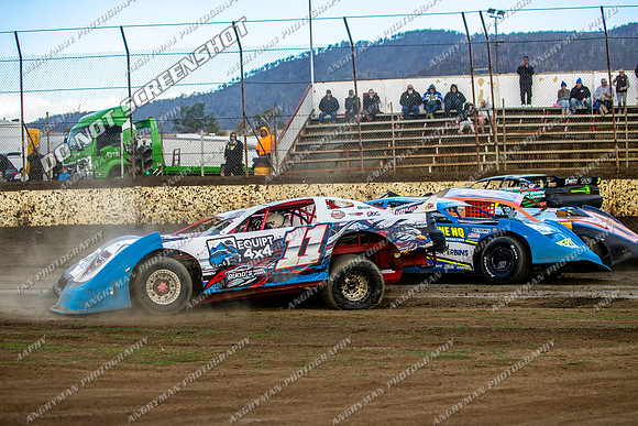 Super Sedan 11 Q11 - 12 - Hobart - 26-27 Jan 2024-7