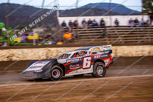 Super Sedan 6 Q6 - 12 - Hobart - 26-27 Jan 2024-13