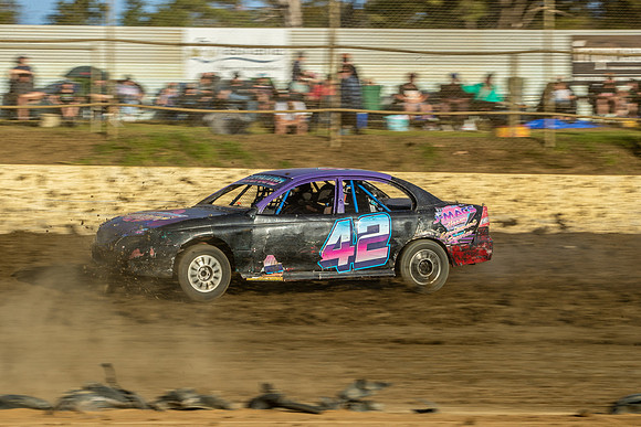 Street Stock 42 T42 - 14 - Latrobe - 10th Feb 2024-2