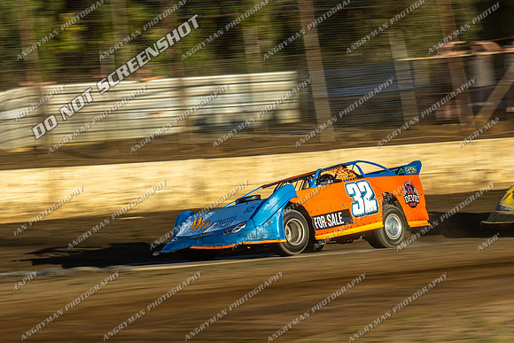 Late Model 32 T32 - 15 - Hobart - 17th Feb 2024-5