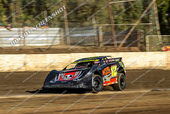Super Sedan 12 T12 - 15 - Hobart - 17th Feb 2024
