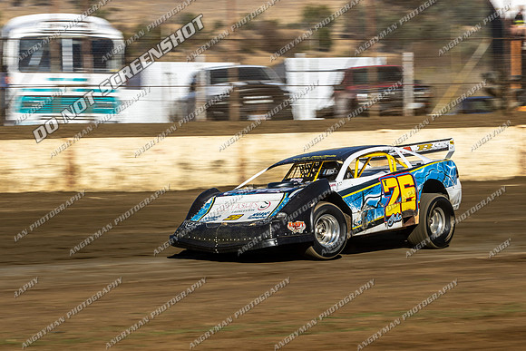 Super Sedan 26 T26 - 15 - Hobart - 17th Feb 2024-2