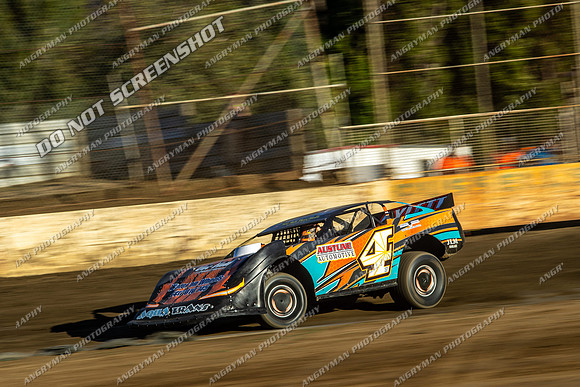 Super Sedan 4 W4 - 15 - Hobart - 17th Feb 2024-5