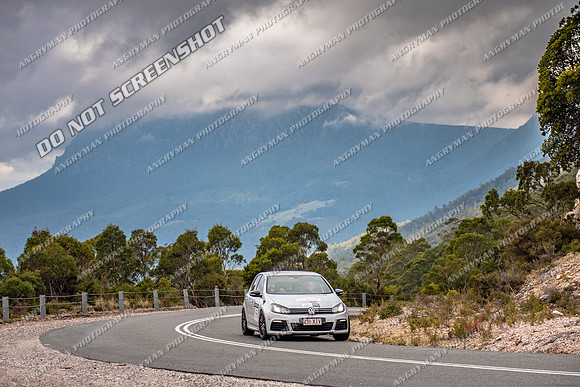 TOUR LEADER 1 - TS09 - MT ROLAND - SB