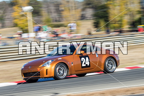 24 DENNIS HOWARD - Nissan 350z - Sports GT-3
