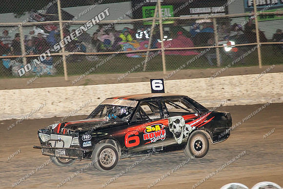 Junior 6 T6 - 10 - Latrobe - 28th Dec 2013-9