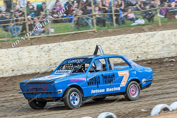 Junior 7 T7 - 10 - Latrobe - 28th Dec 2013