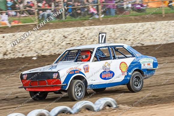 junior 17 v17 - 10 - Latrobe - 28th Dec 2013-2