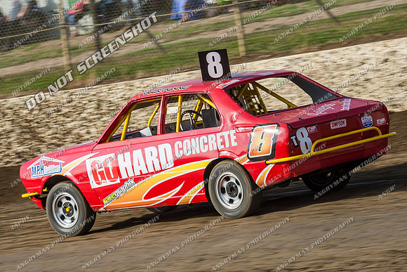 Junior 8 T8 - 10 - Latrobe - 28th Dec 2013-5