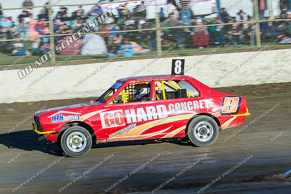 Junior 8 T8 - 10 - Latrobe - 28th Dec 2013-6