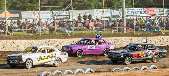 Junior 2 T2 - 10 - Latrobe - 28th Dec 2013-7