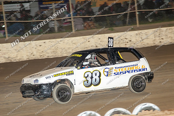 junior 38 q38 - 10 - Latrobe - 28th Dec 2013-8