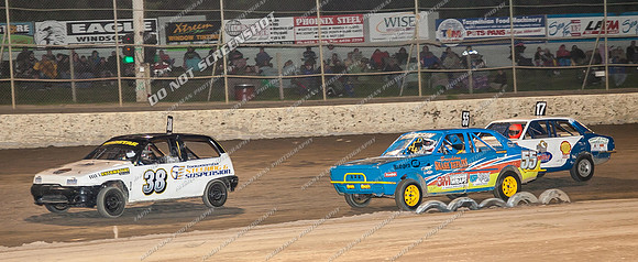 junior 38 q38 - 10 - Latrobe - 28th Dec 2013-9