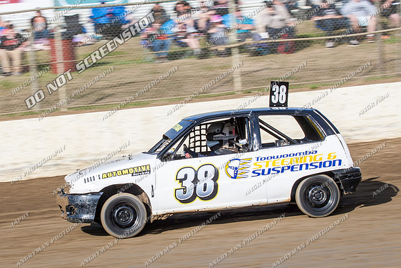 junior 38 q38 - 10 - Latrobe - 28th Dec 2013-5