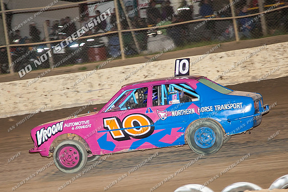 Junior 10 T10 - 10 - Latrobe - 28th Dec 2013-7