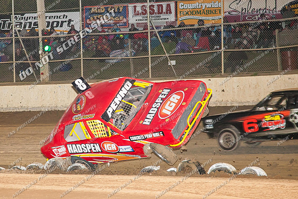 Junior 8 T8 - 10 - Latrobe - 28th Dec 2013-9
