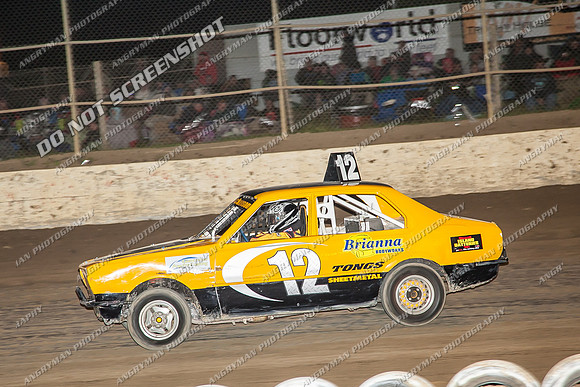 Junior 12 T12 - 10 - Latrobe - 28th Dec 2013-5