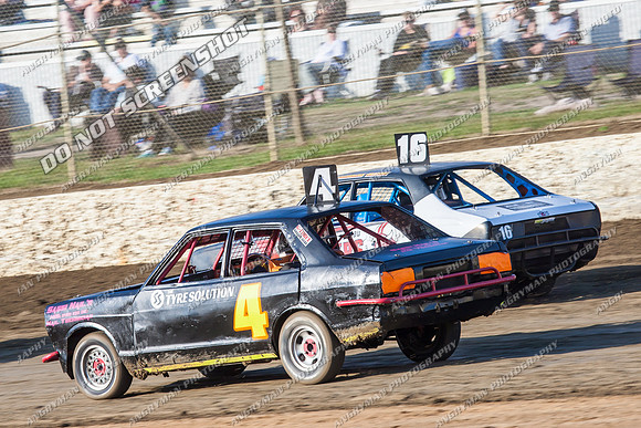 Junior 4 T4 - 10 - Latrobe - 28th Dec 2013-9