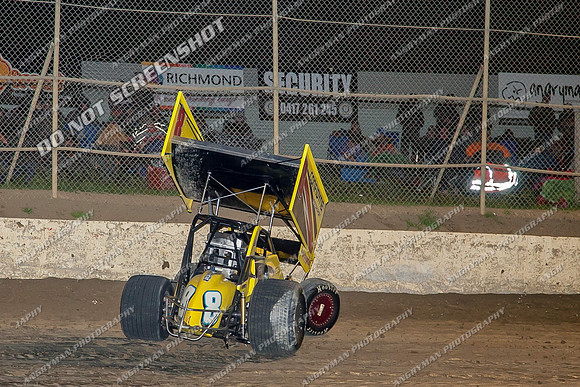 sprintcar 8 curt smith t8 - 10 - Latrobe - 28th Dec 2013-16