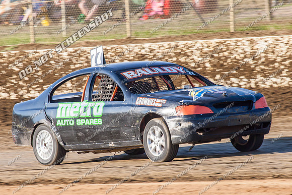 Street Stock 77 T77 - 10 - Latrobe - 28th Dec 2013-3