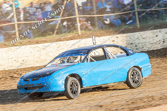 Street Stock 4 T4 - 10 - Latrobe - 28th Dec 2013-3