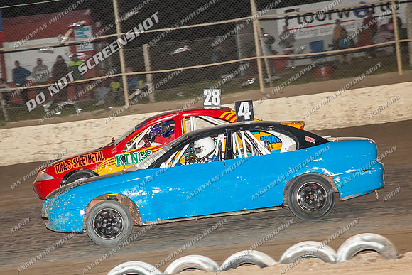 Street Stock 4 T4 - 10 - Latrobe - 28th Dec 2013-8