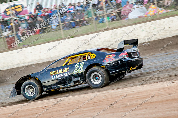 super sedan 23 t23 ethan cole - 10 - Latrobe - 28th Dec 2013-4