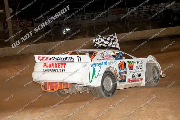 super sedan 22 t22 callum harper - 10 - Latrobe - 28th Dec 2013-18