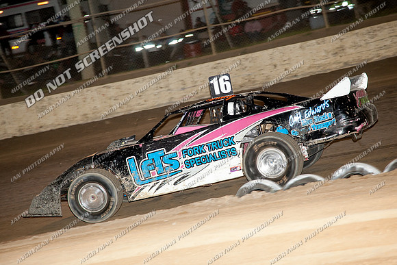 super sedan 16 t16 corey smith - 10 - Latrobe - 28th Dec 2013-11