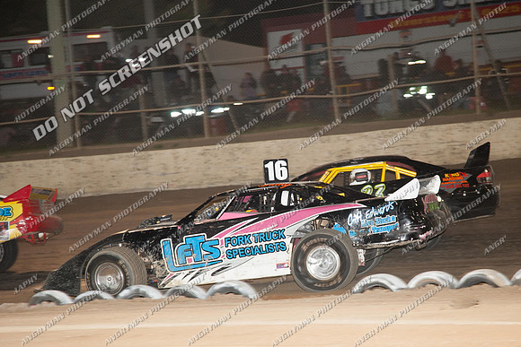 super sedan 16 t16 corey smith - 10 - Latrobe - 28th Dec 2013-10