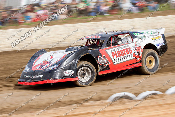 super sedan 41 t41 adam beechey - 10 - Latrobe - 28th Dec 2013-3