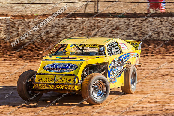 AMCA 8 T8 - 12 - Carrick - 4th Jan 2014-4