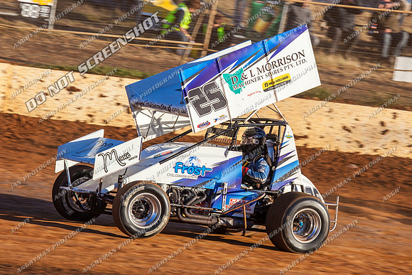 sprintcar 25 t25 anthony frost - 12 - Carrick - 4th Jan 2014-2