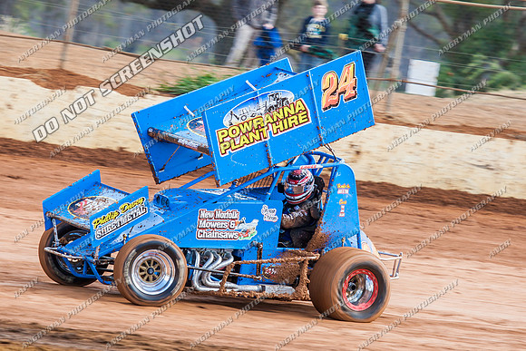 sprintcar 24 t24 shaun robins - 12 - Carrick - 4th Jan 2014