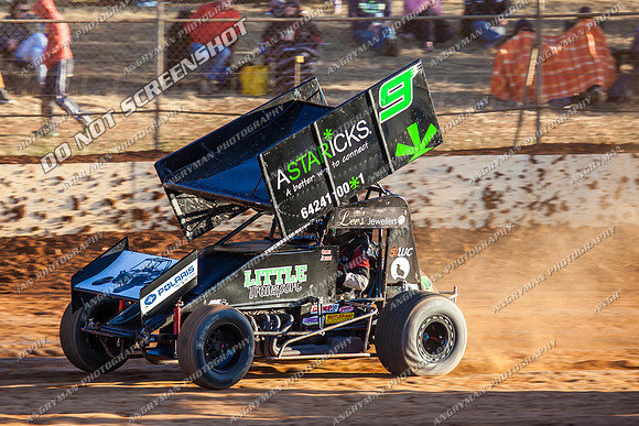 sprintcar 9 t9 chris johns - 12 - Carrick - 4th Jan 2014-3