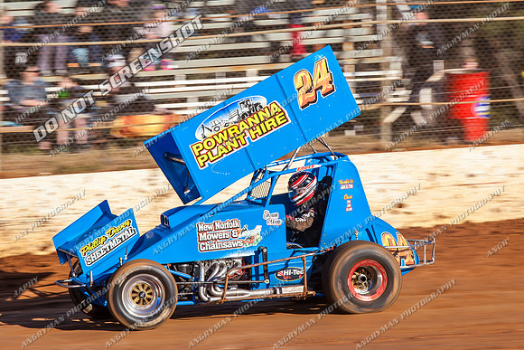 sprintcar 24 t24 shaun robins - 12 - Carrick - 4th Jan 2014-2