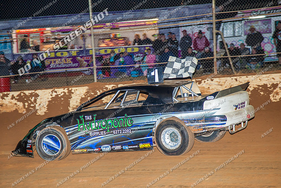 tassie six 1 41 - 12 - Carrick - 4th Jan 2014-18