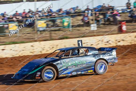 tassie six 1 41 - 12 - Carrick - 4th Jan 2014-8