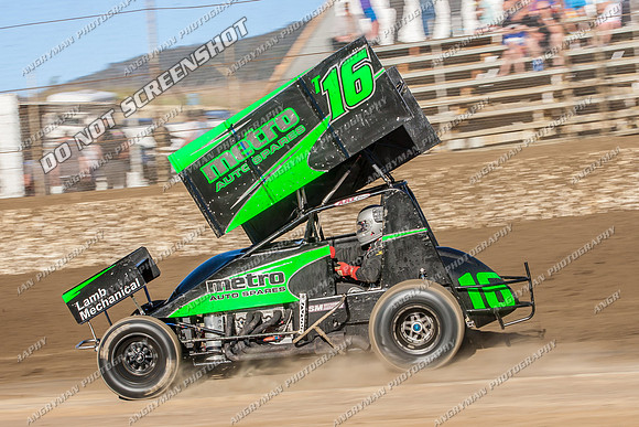 sprintcar 16 t16 adam alexander - 13 - Hobart - 11th Jan 2014-11