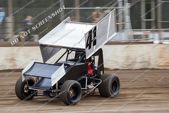 sprintcar 41 t41 damian robins - 8 - Hobart - 14th Dec 2013-2