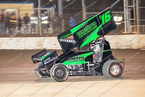 sprintcar 16 t16 adam alexander - 8 - Hobart - 14th Dec 2013-11