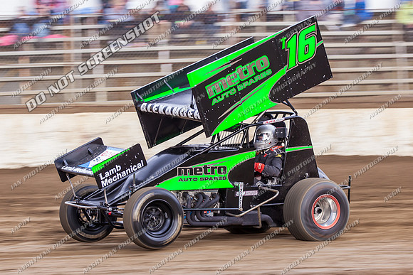 sprintcar 16 t16 adam alexander - 8 - Hobart - 14th Dec 2013-7