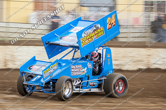 sprintcar 24 t24 shaun robins - 8 - Hobart - 14th Dec 2013-6