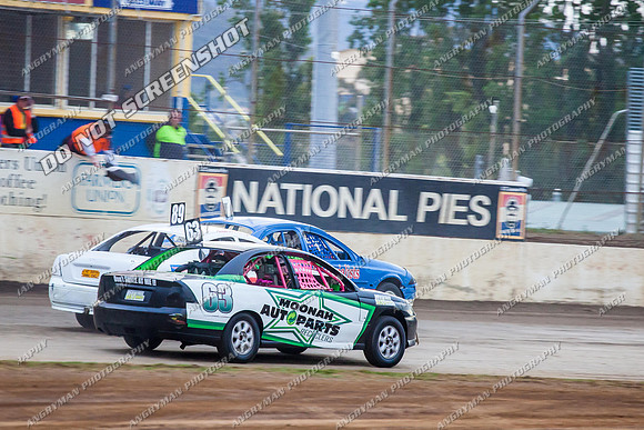 Street Stock 63 T63 - 8 - Hobart - 14th Dec 2013-3